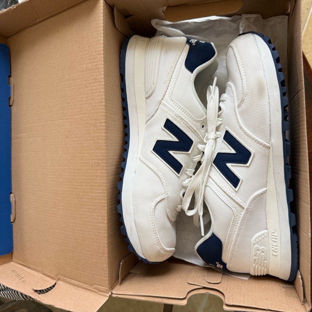 New Balance Classic White and Navy Shoes
